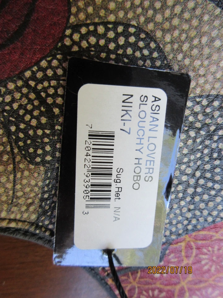 Icon or Icon Los Angeles Handbag Slouchy Hobo - NWT - Image 3 of 4