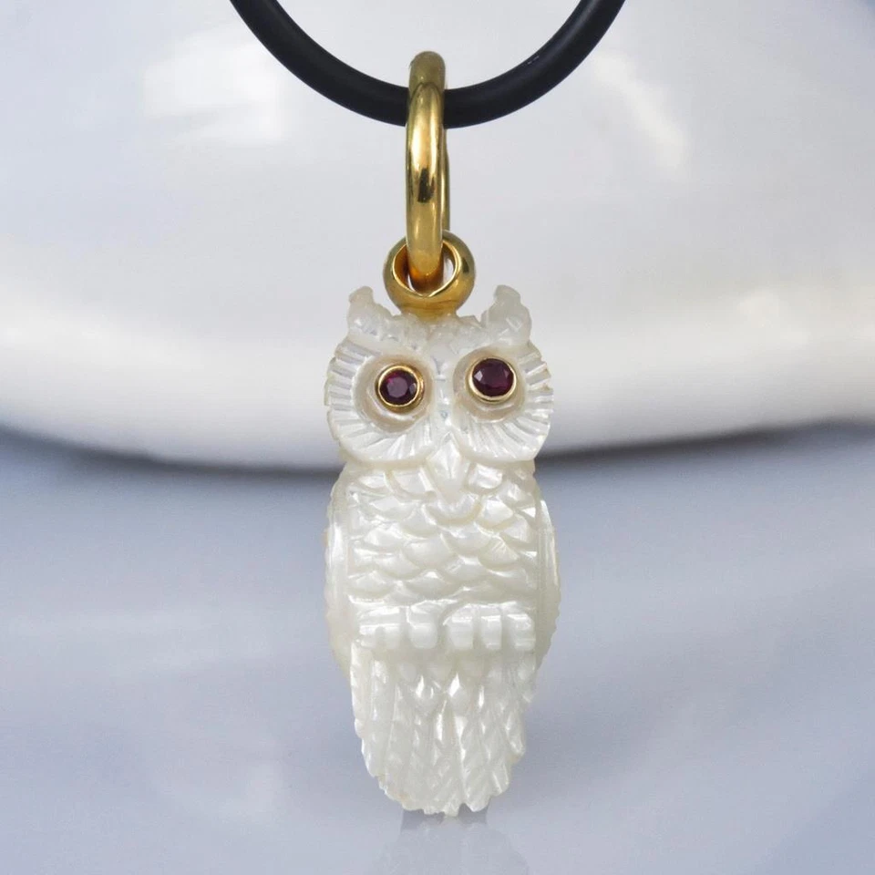 Gold Vermeil Sterling Silver Mother-of-Pearl Owl Pendant Red Ruby Gem Eyes 4.14g - Image 4 of 4