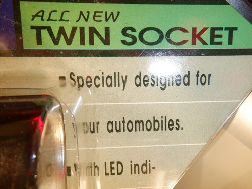 HEAVY DUTY FUSED TWIN CIGARETTE LIGHTER SOCKET 4 CELL • RADAR DETECTOR • CAMERAS - Picture 4 of 10