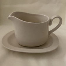 Corning White Gravy Boat With Saucer