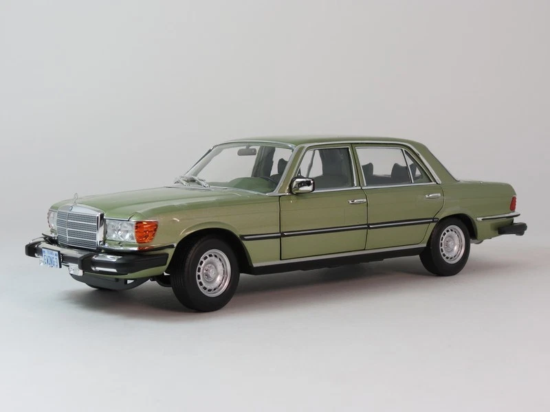Norev Mercedes Benz 450 SEL U.S. version silvergreen metallic 1979 1/18 183975 - Immagine 2 di 4