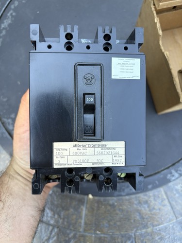 Vintage Westinghouse FB3100V custodia sagomata interruttore 100 Ampere - Foto 4 di 4
