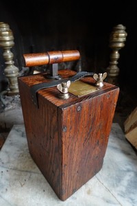 Antique "HERCULES" 30 BLASTING MACHINE     Dynamite Detonator Plunger Box