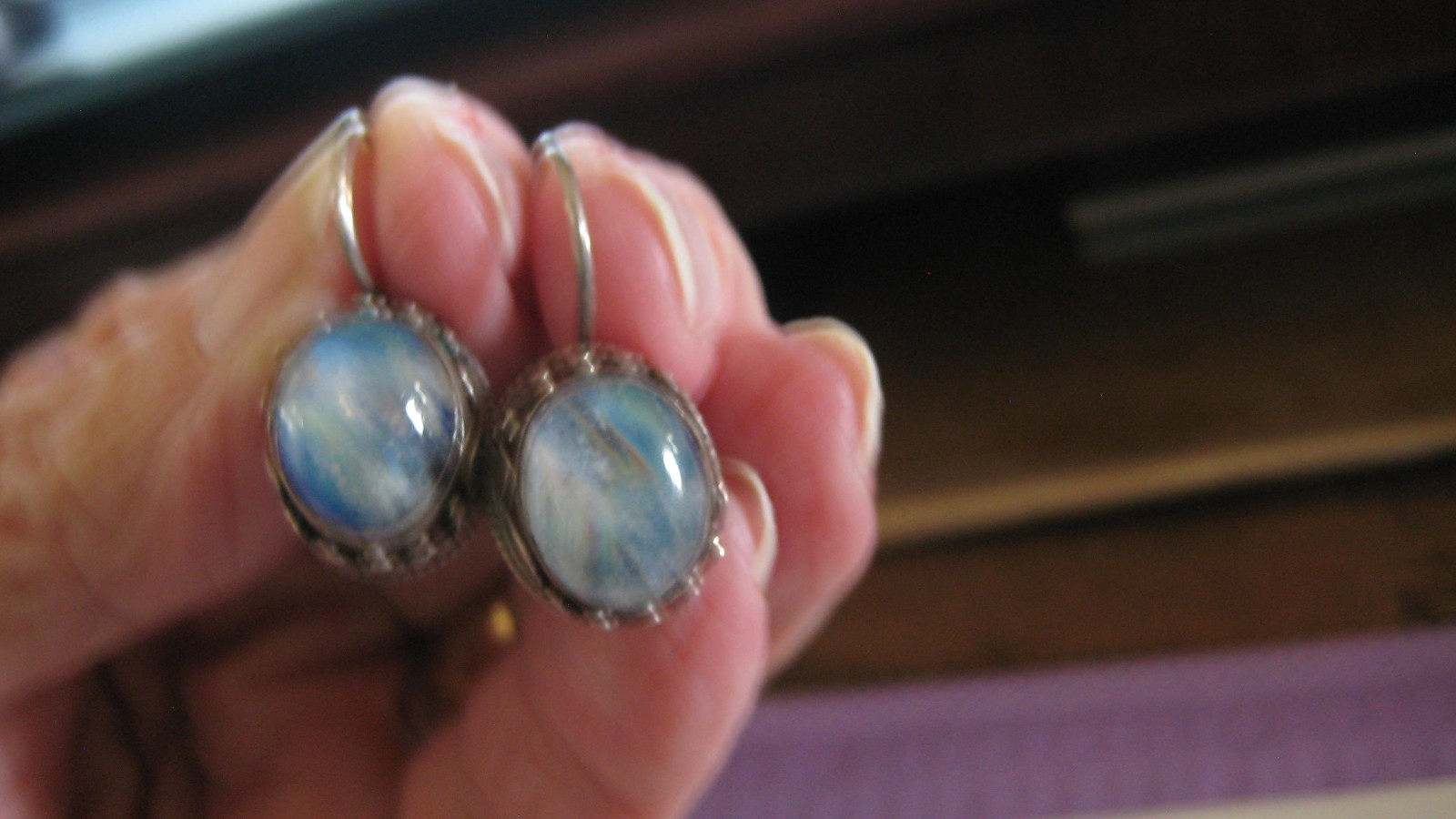 NICE STERLING SILVER MOONSTONE DANGLE EARRINGS - image 1