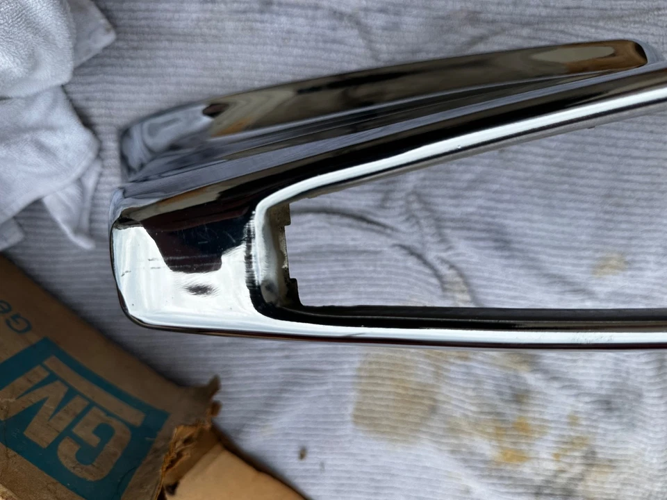 1971 1972 cadillac deville rear bumper section NOS PT # 3515035 Foto 3 de 4