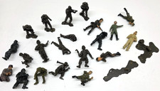 Vintage Plastic Toy Soldier Figure Bundle Lot Of 21 WW2 Green, Gray, Tan