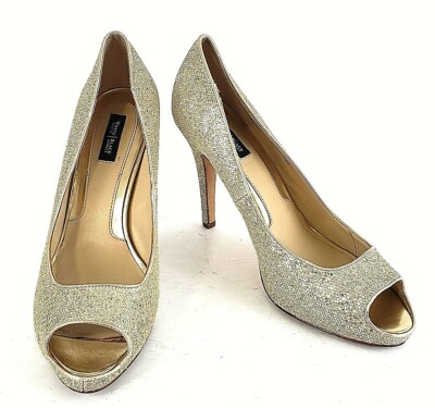 white and gold heels for prom