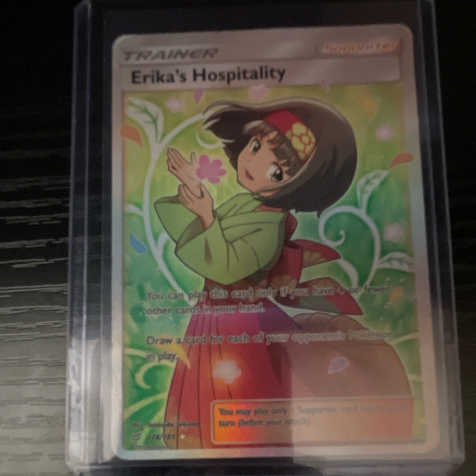 The Pokémon Company Erika's Hospitality 174/181 SM-Team Up Ultra Rare Holo Eng