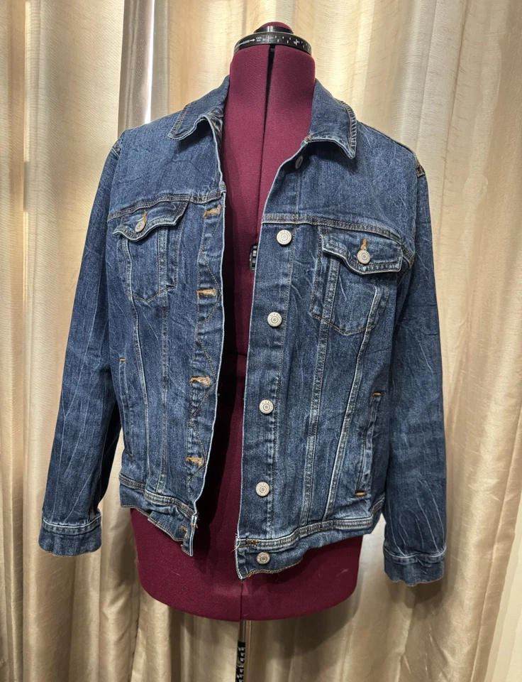 Old Navy Denim Jean Jacket Women’s Size XL – Pre-Owned, Classic Blue - Image 2 of 4