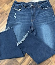 Time and Tru Jeans Women  s Size 14 Straight Distressed Stretch High Rise Blue