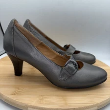 Eurosoft by Sofft Adelle Mary Jane Leather Pumps Silver Gray Buckle Strap Sz 6
