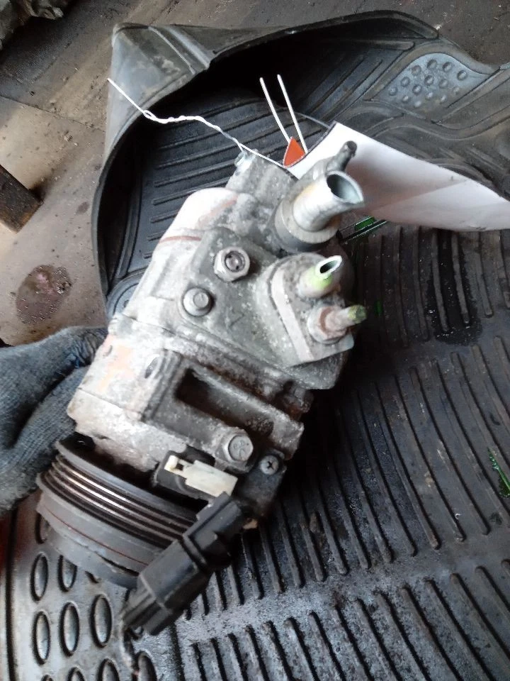 Used A/C Compressor fits: 2013 Ford Fusion 2.5 Grade A Foto 2 de 4