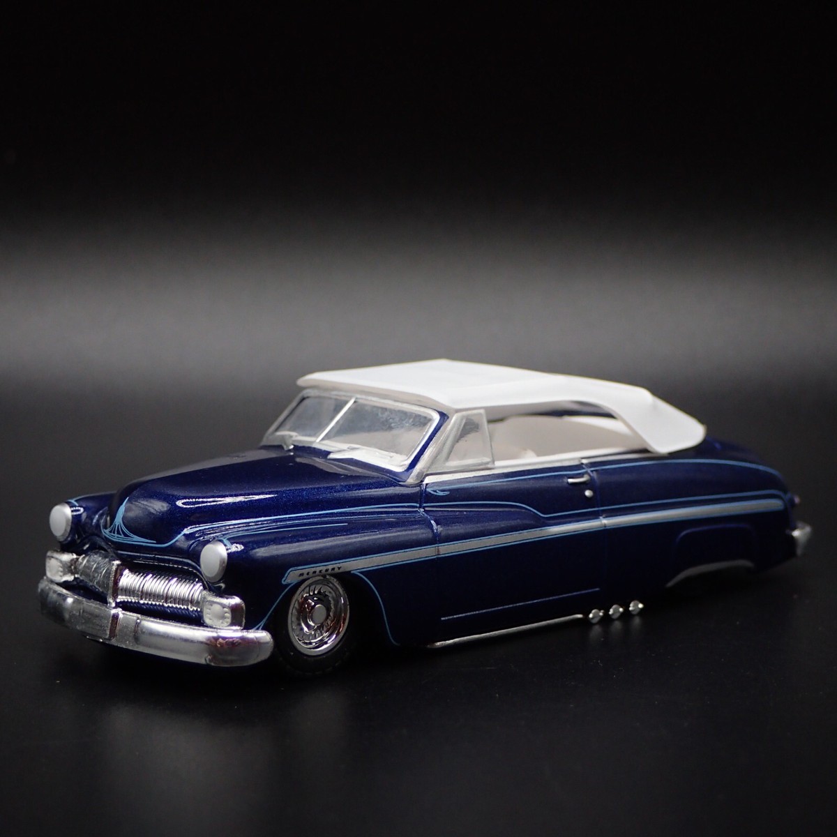 グリーンライト　1950 Mercury Eight Chopped Amazon.com: 1/64 1950 Mercury Eight Chopped Top Convertible