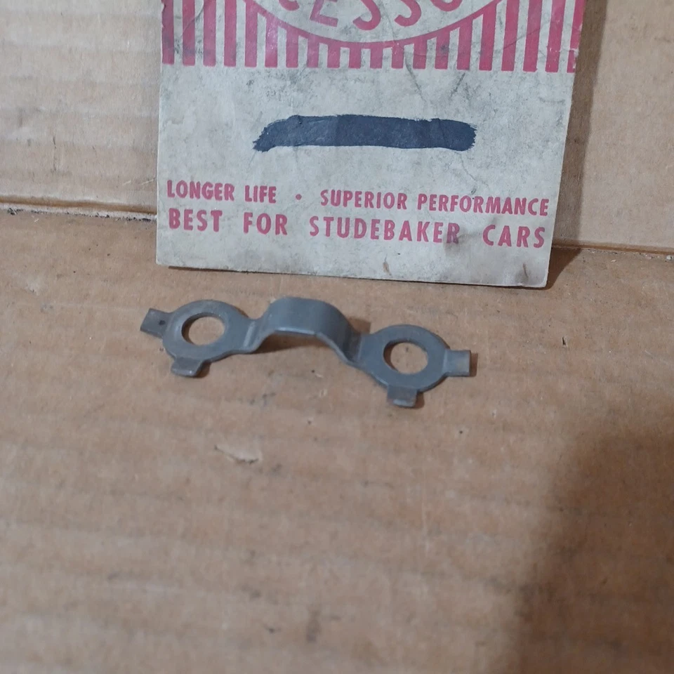 1947 - 1955 Studebaker Champion 后轴环齿轮轴螺丝锁板 NOS — 第 2/4 张图片
