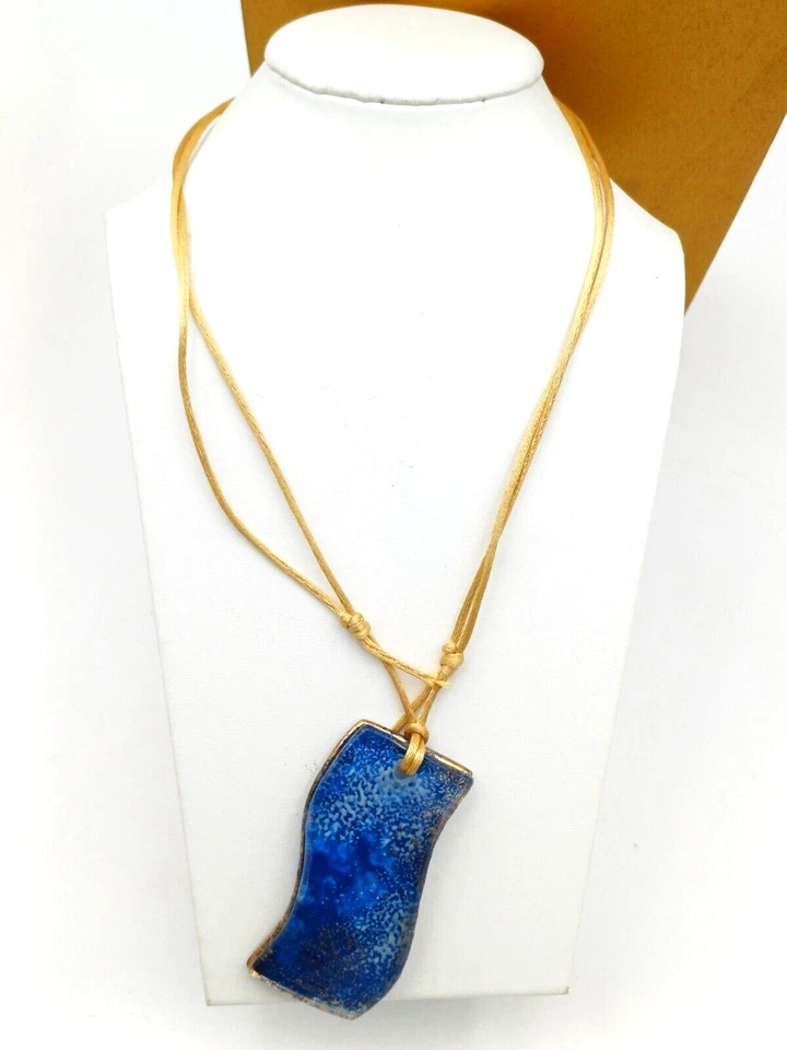 GIOCHI DI LUCE CIONDOLO MURANO CON CORDA DI RASO - Immagine 3 di 4