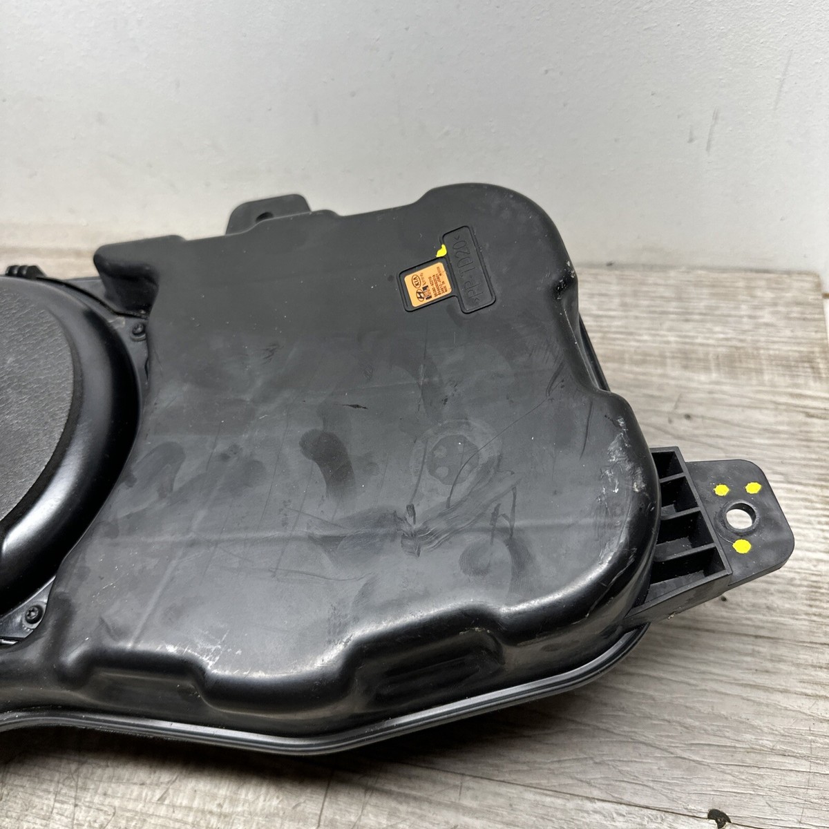 963804Z210 I 2013 - 2018 Hyundai Santa FE JBL Subwoofer OEM