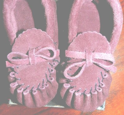 Moccasins Suede Rose Laurentian Chief Soft Sole 320 Baby Girl size 4 New