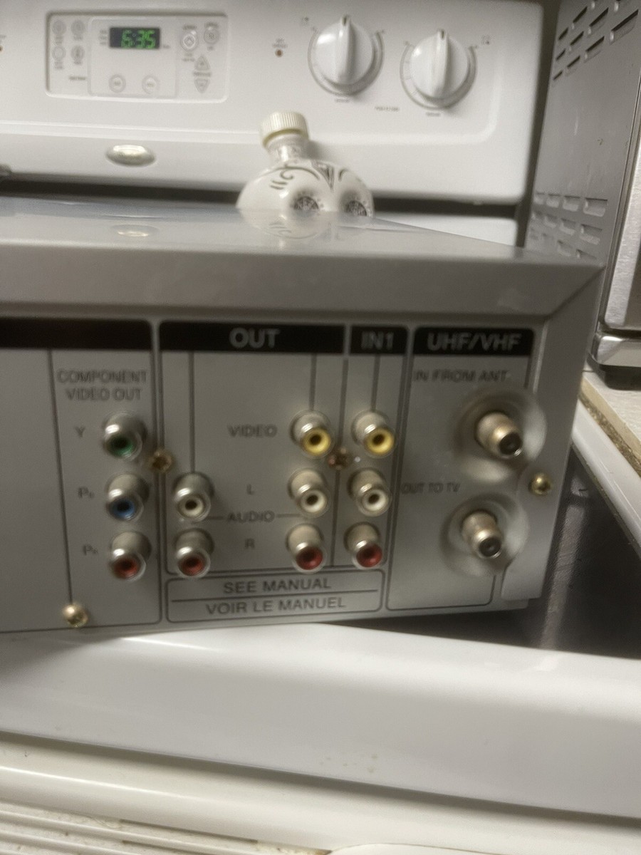 2003 PANASONIC PV-D4733S DUAL VCR VHS DVD PLAYER Combo Tested And