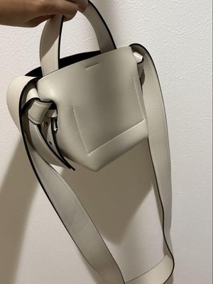 あっこ！【新品未使用】Acne studios musubi micro Acne Studios Musubi Micro Shoulder Bag White Leather Embossed Logo