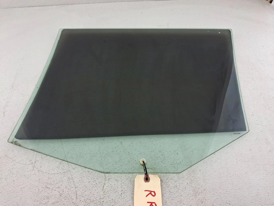 Volkswagen Jetta Wagon 2010-2014 puerta trasera derecha ventana vidrio OEM Foto 2 de 4