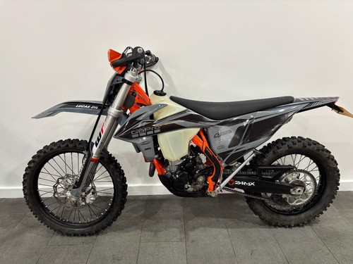2023 KTM 250 EXCF Enduro, LED's, Lowered Suspension, Michelin Enduros Mediums - Picture 3 of 20
