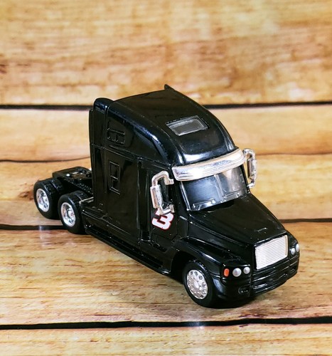 Dale Earnhardt #3 Diecast Semi Truck 1:64 Darlington Raceway Winner Circle - Picture 2 of 5