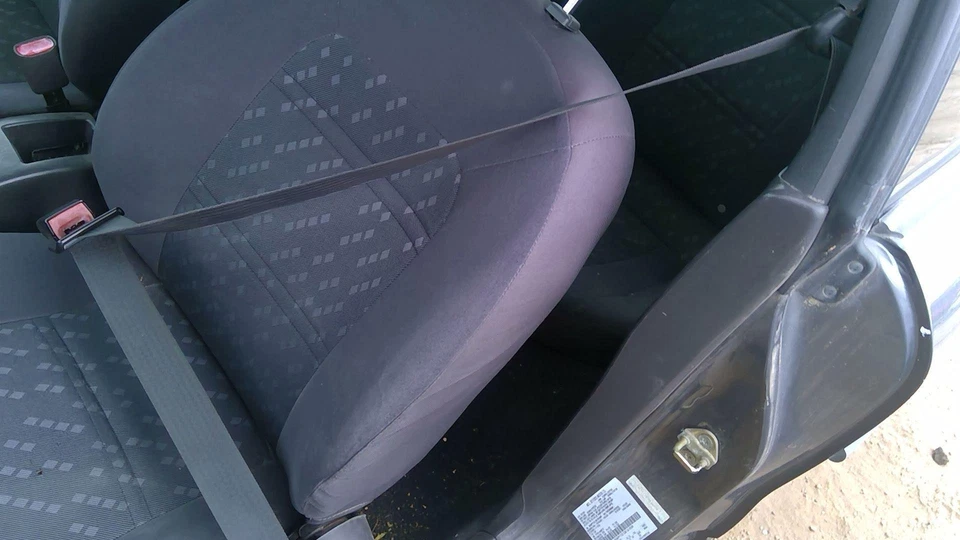 2003 Ford Escort Zx2 водитель левый передний ремень безопасности натяжитель плеча темно серый Mw - Изображение 2 из 4