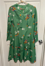 Vintage Women's Montgomery Ward Dress Green with Flowers Long Sleeved