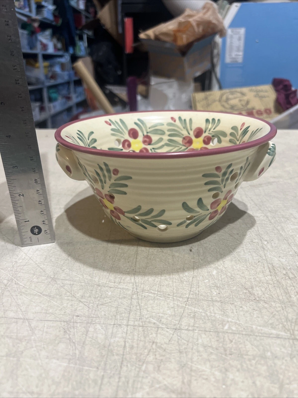 New Debco Berry Bowl Ceramic Colander Pink Green Floral design.