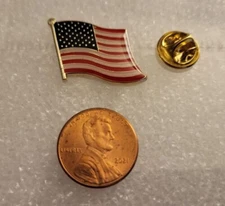 USA Waving Flag lapel pin (PREMIUM QUALITY ENAMEL)