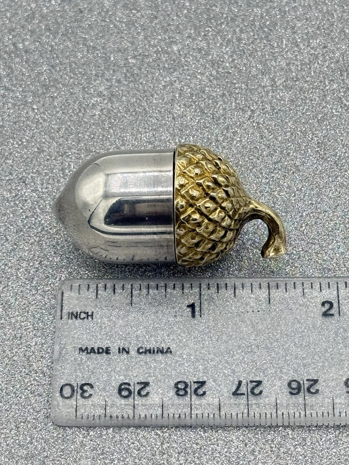 Caja de dedal de bellota de ley Tiffany & Co de colección Foto 3 de 4