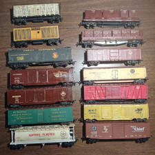 HO Scale Mixed Freight Cars Lot, Wood Bottoms– AS-IS – Lot 18 See Photos