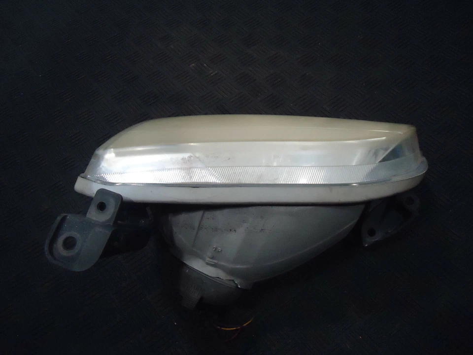 FAROL LATERAL ESQUERDO DO MOTORISTA TOYOTA SEQUOIA LH 2002 - Imagem 4 de 4