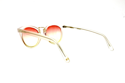 Avis lunettes Massada | Gary & Hanna Opticien Paris 16