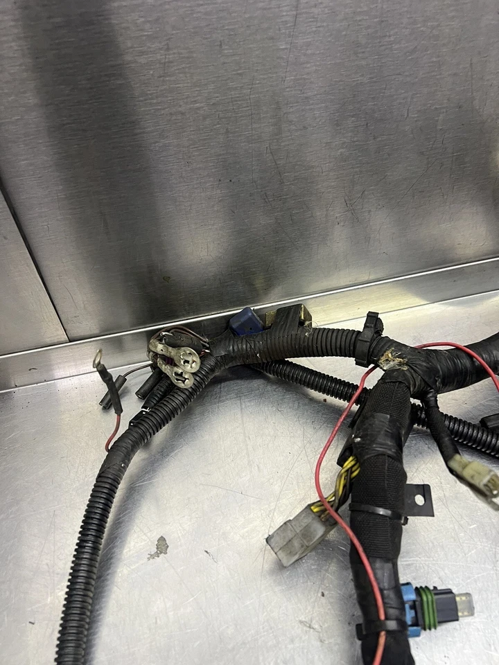 11 12 13 15 POLARIS 600 Cdi WIDETRAK IQ Main Wire Harness Wiring 2411883 - Image 4 of 4