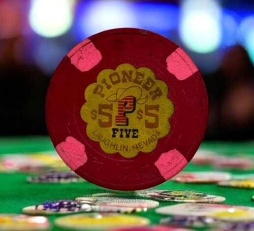 PIONEER CASINO LAUGHLIN NV $5 CASINO CHIP -H&C 1983 #N6954 GAMING (YELLOW HUB)
