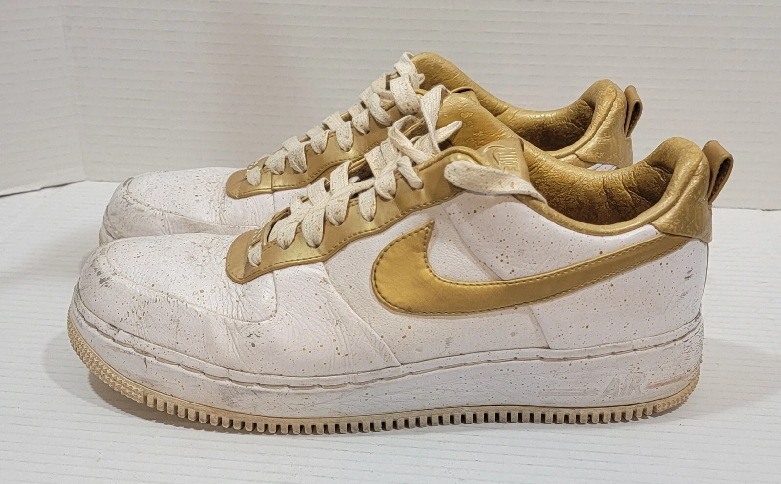 2012 Nike Air Force 1 Low Supreme I/O TZ « médaille d'or » taille 10 516630 170