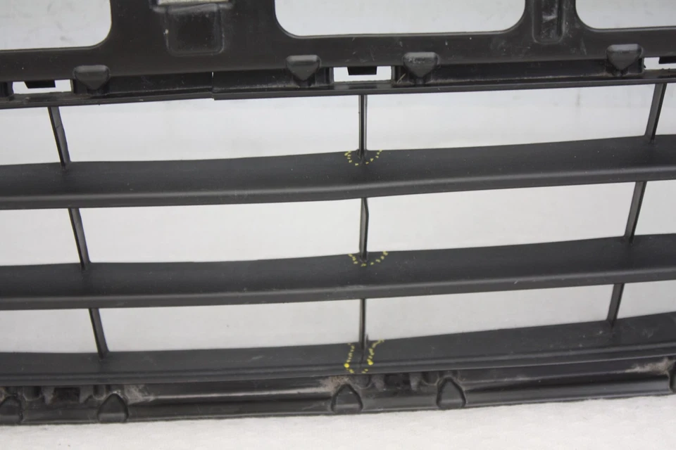 Mazda MX-5 Front Bumper Grill 2015 ON N243-501T1 Genuine *DAMAGED* - Image 4 of 4