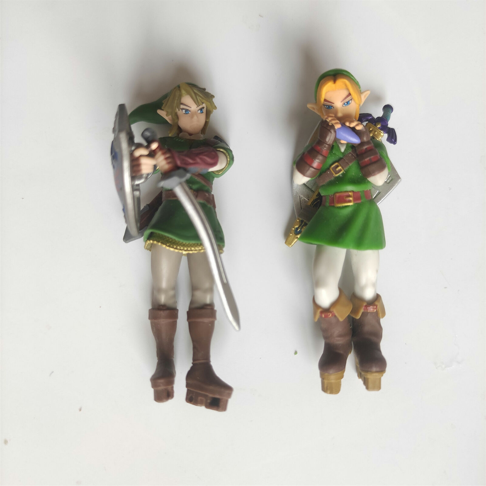 2pc Nintendo Amiibo The Legend of Zelda Ocarina of Time Link