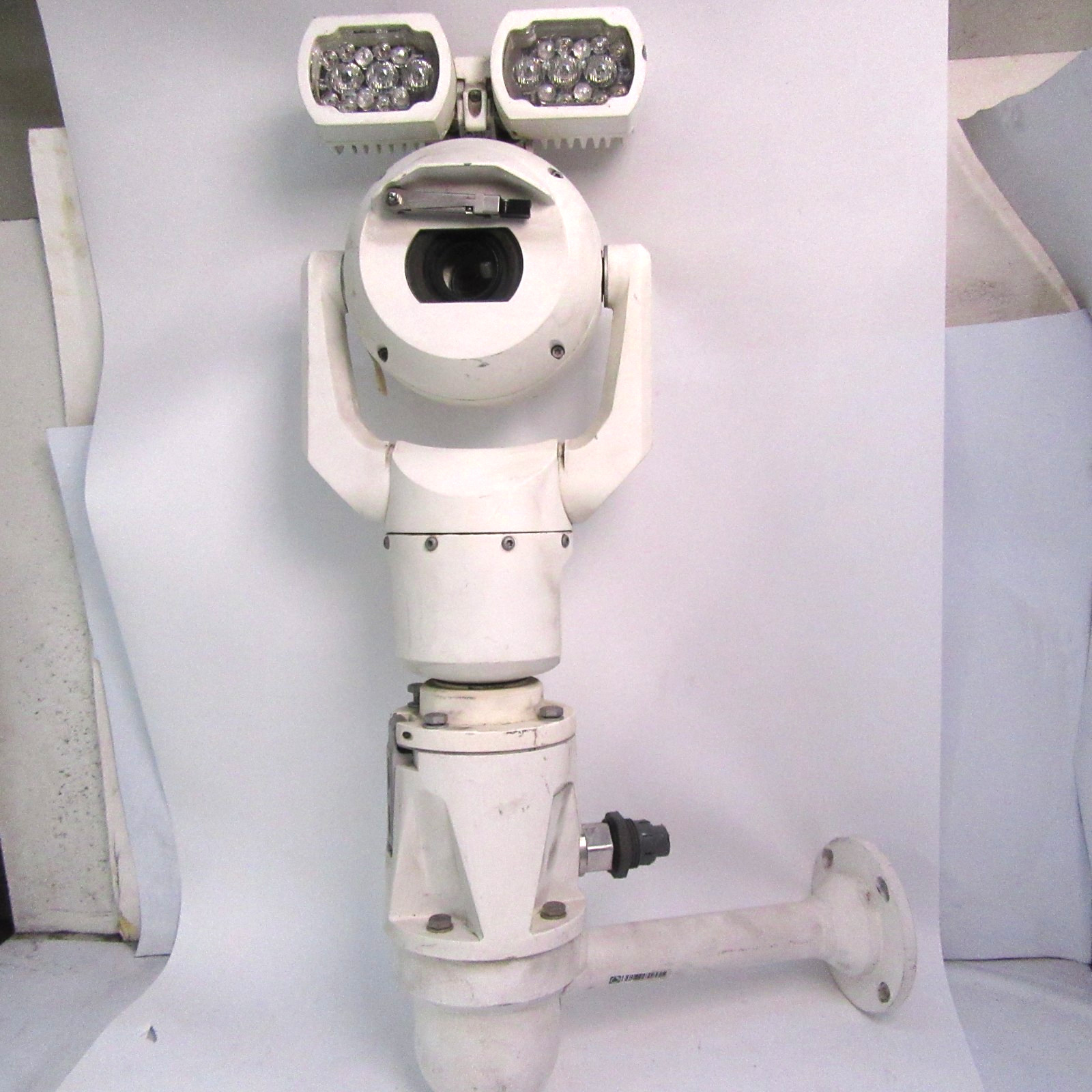 BOSCH MIC Starlight PTZ camera 2MP HDR 30x IP68 MIC-7502-Z30w T12-B6