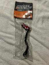 Moose racing forged shift lever in red and black Made Of Aluminum