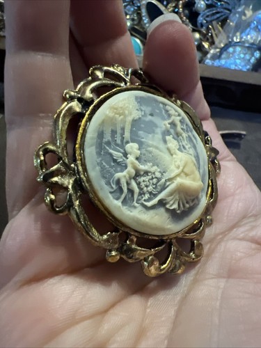 Vintage Rund Gold Ton Kostüm Kamee Estate Pin Brosche erhöht Kamee Dame Cherub - Bild 4 von 5