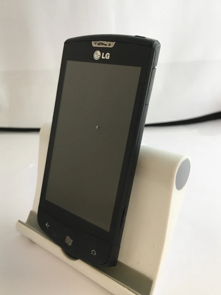 LG E900 Optimus 7 Black Unlocked Windows Smartphone Incomplete - Image 1 of 4