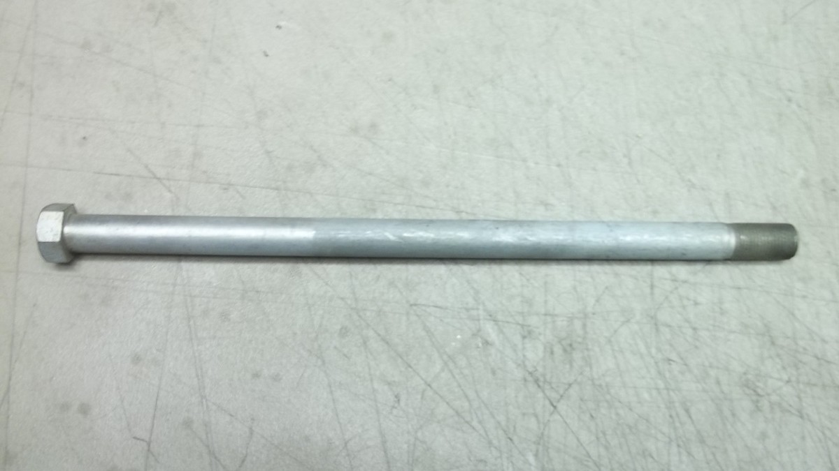 たむ Nissan 300ZX Z31 Manual Transmission Crossmember with Mount