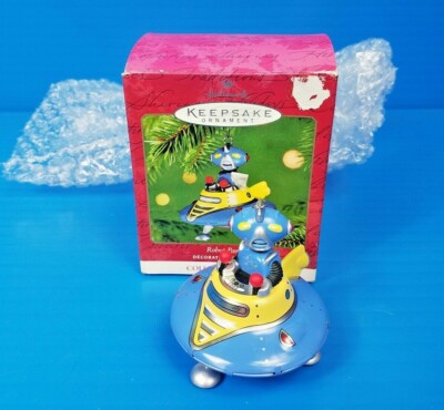 Hallmark Keepsake Ornament Robot Parade 2001 Tin Ornament 2nd in Series
