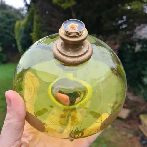 Original Victorian French Cut and Etched Gilt Green Glass Oil Lamp Font 21mm Fit - Picture 4 of 6