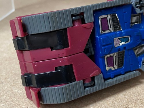 Transformers G1 1988 QUAKE complete tank figure targetmaster - Picture 6 of 10