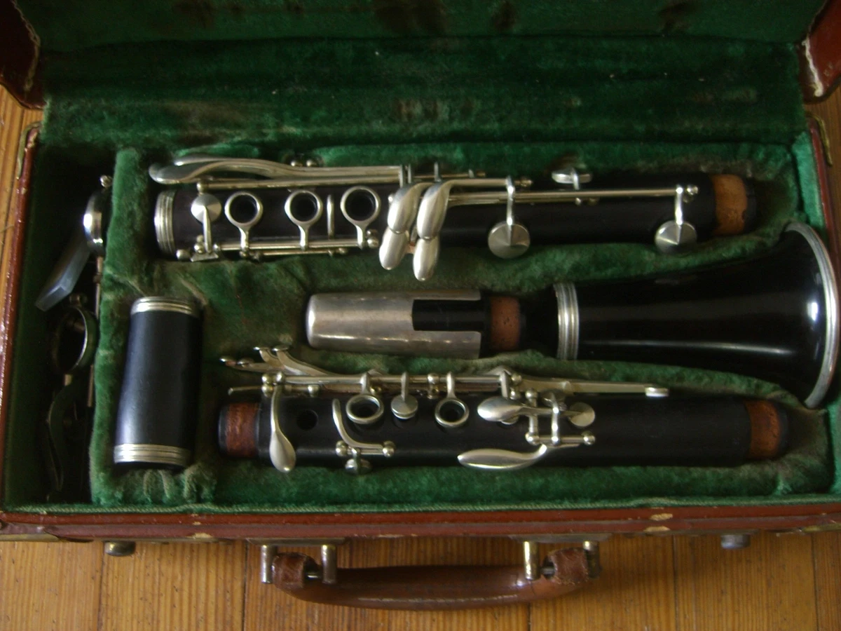 Vintage LeBlanc D Noblet Clarinet Paris France #8115 w/case