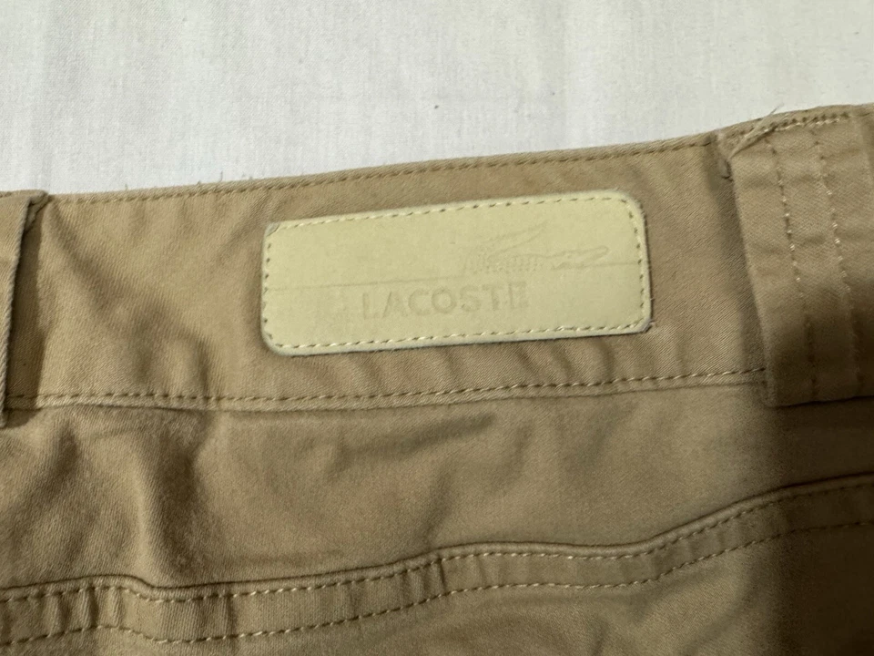 Bermudas Lacoste para mujer beige informales talla 40 (30x13) Foto 3 de 4