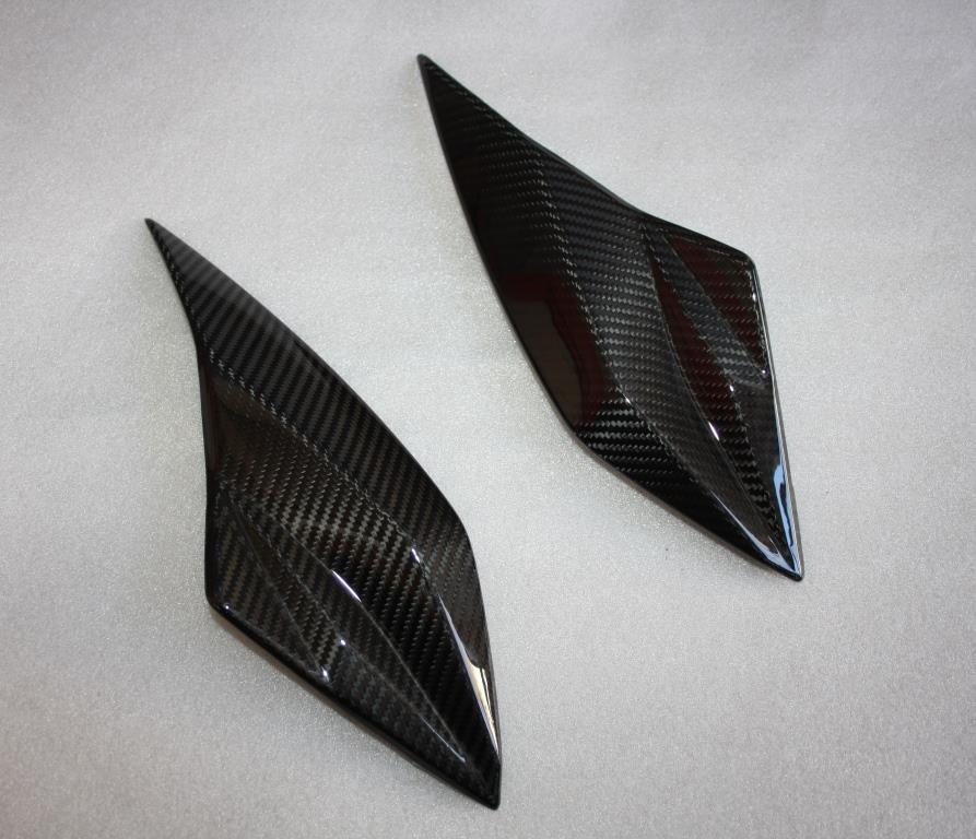 Caches latéraux phare avant Kawasaki Z1000 carbone brillant contre le jaunissement des plastiques